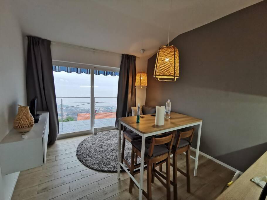 Ferienwohnung Mit 180° Meerblick Dobreć Exteriér fotografie