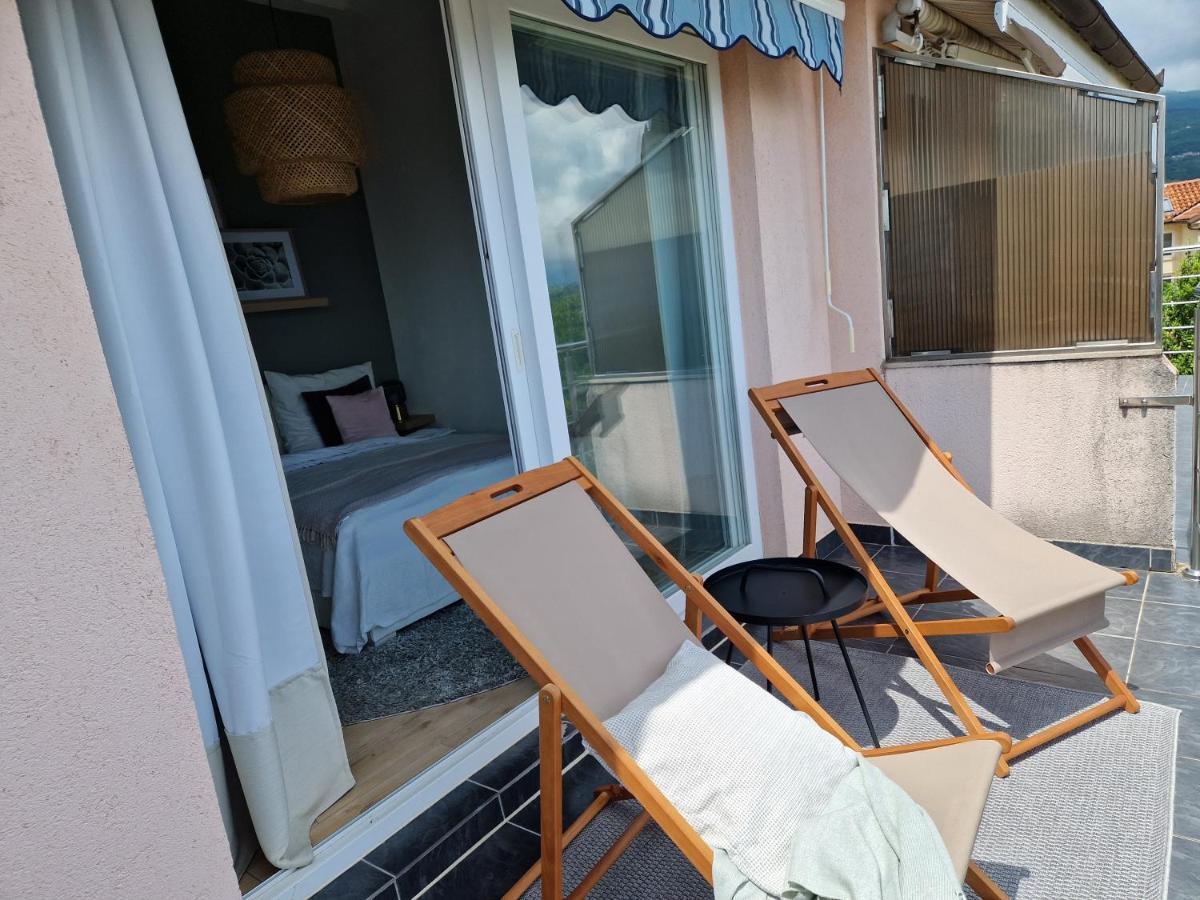 Ferienwohnung Mit 180° Meerblick Dobreć Exteriér fotografie